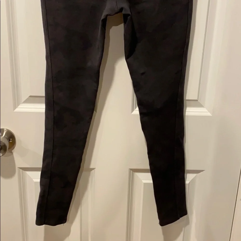 Mudd Camo Moto Leggings